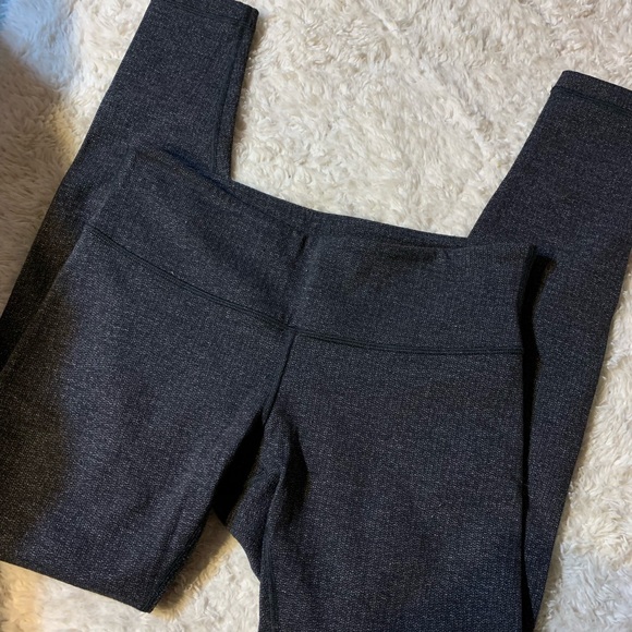 - Lululemon wonder unders. - Picture 1 of 11